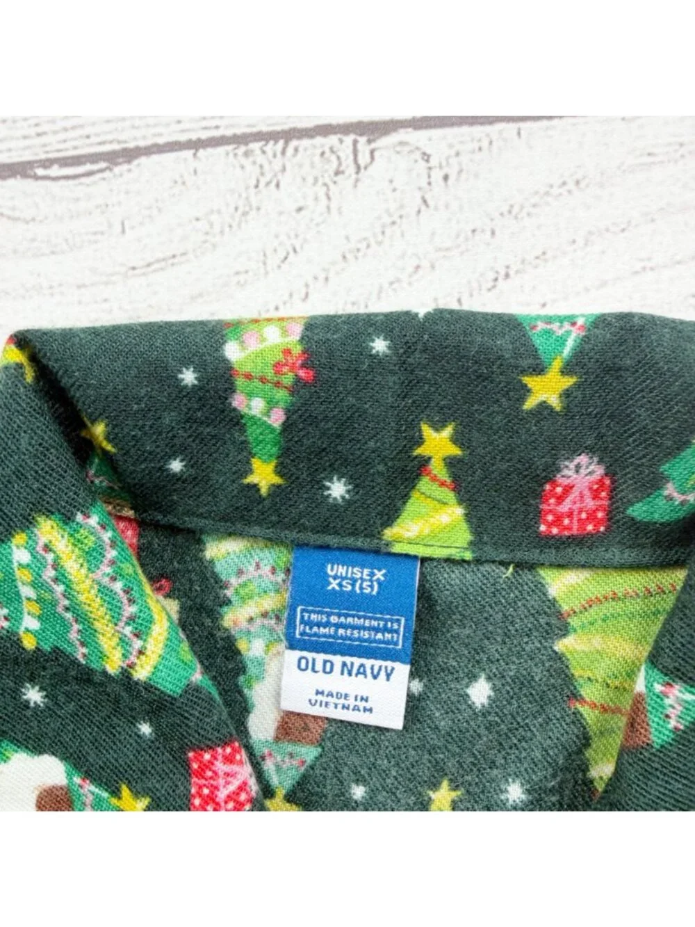 Old Navy Christmas Tree Pajama Set Buttoned Collared Green XS 5